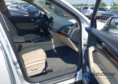 2018 Audi Q5 2.0T Premium/2.0T Tech Premium z USA, uszkodzony, nr VIN WA1BNAFY5J2006843